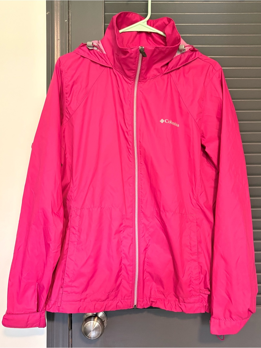 Columbia Women's Fuchsia Switchback IV Rain Jacket